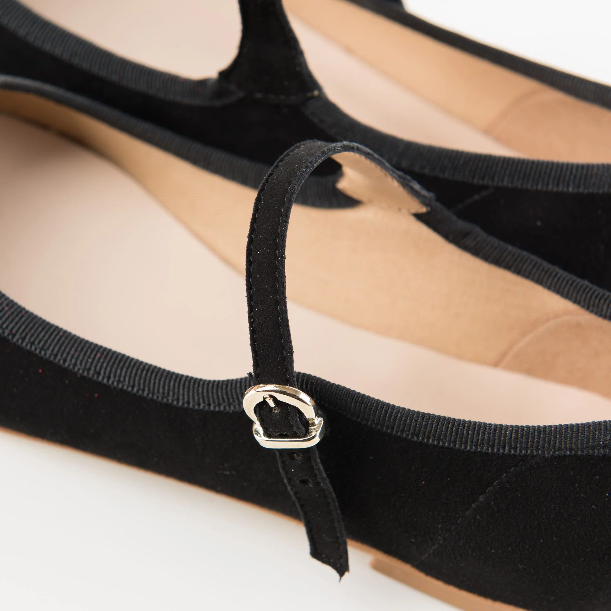 Ballerine nere a punta con cinturino - Image 3