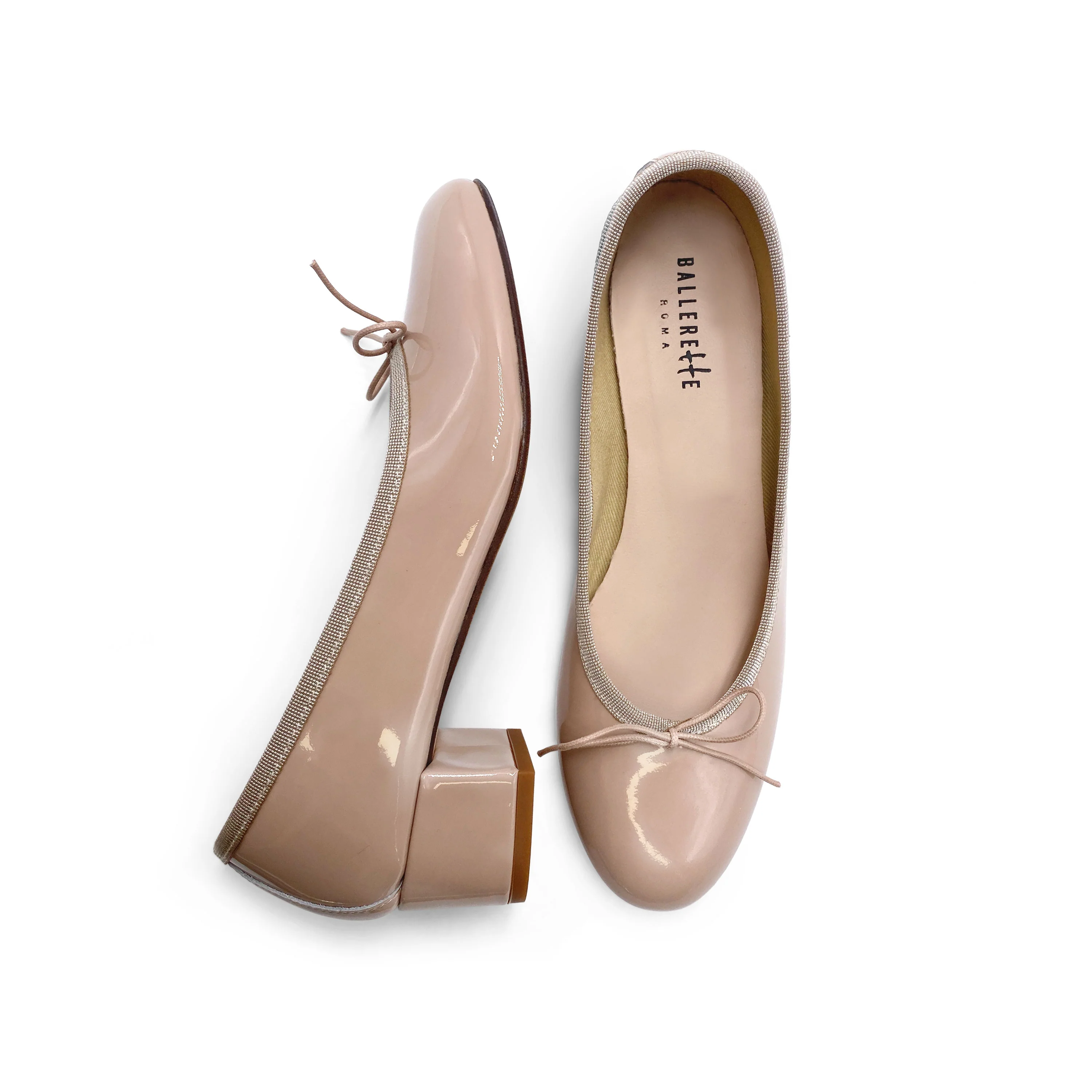 Ballerine cipria con tacco alto in vernice