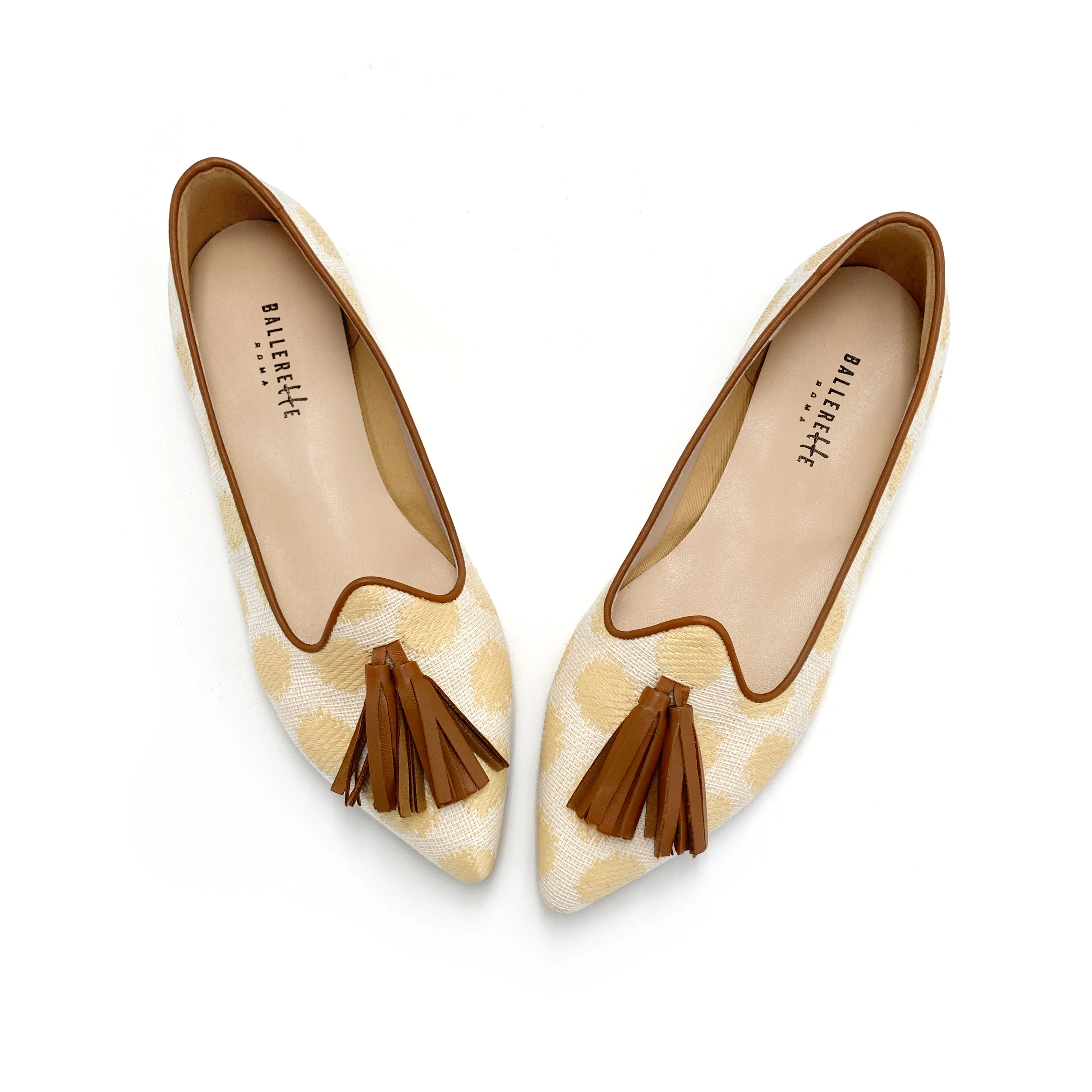Mocassini donna estivi in rafia beige con nappine - Image 2